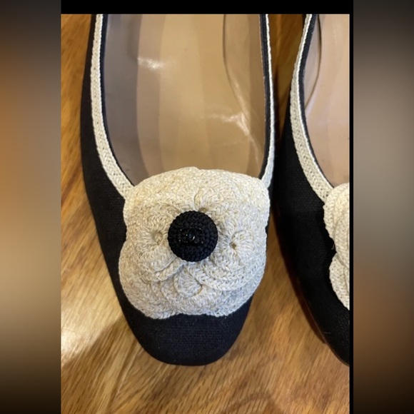 chanel camellia Flats Shoes Size 38 - Picture 2 of 2
